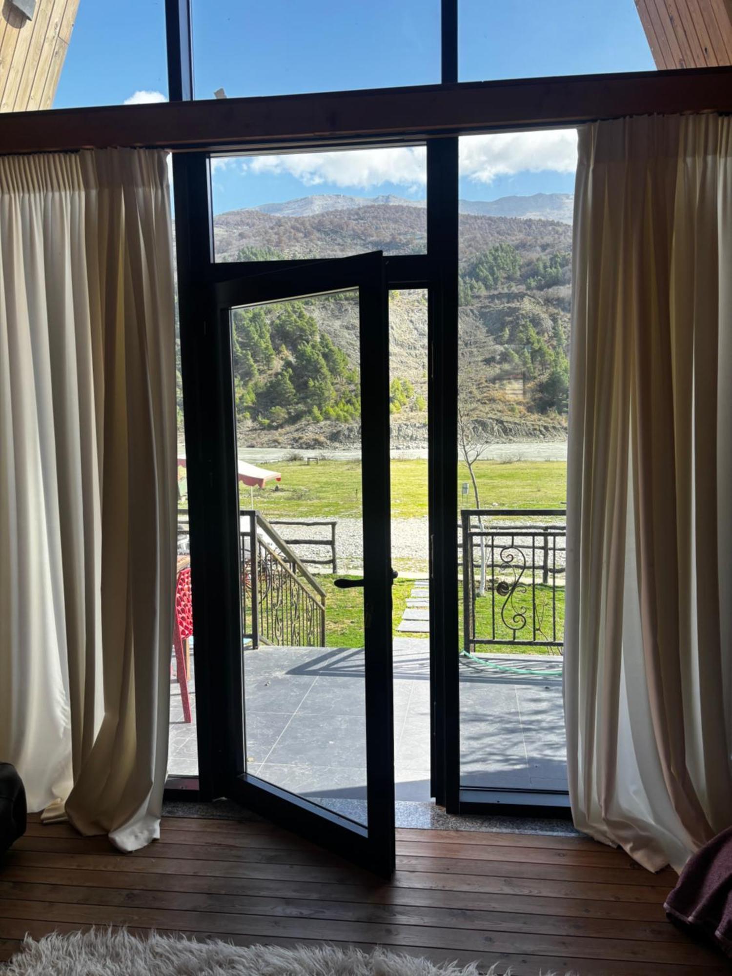 Hotel Bujtina Vjosa Memaliaj Zewnętrze zdjęcie